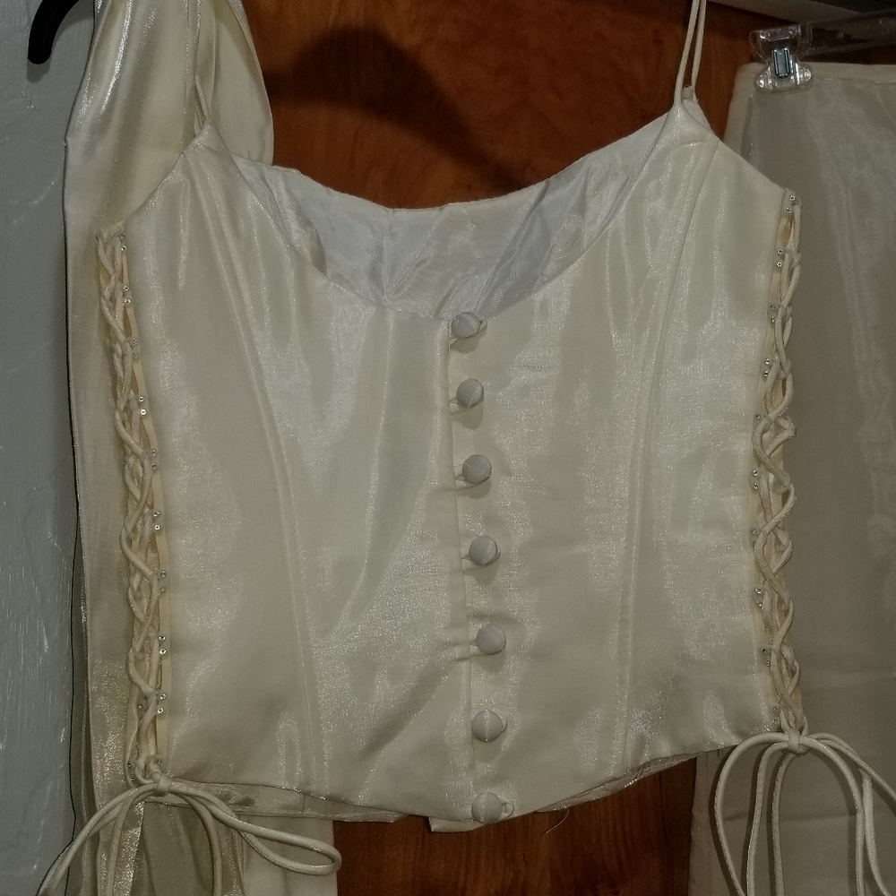 Wedding dress